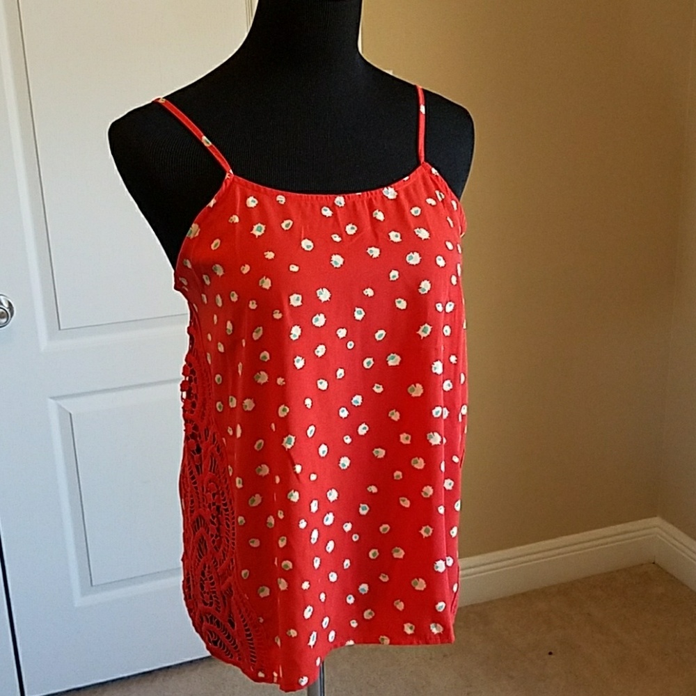 Cute blouse with knit detail